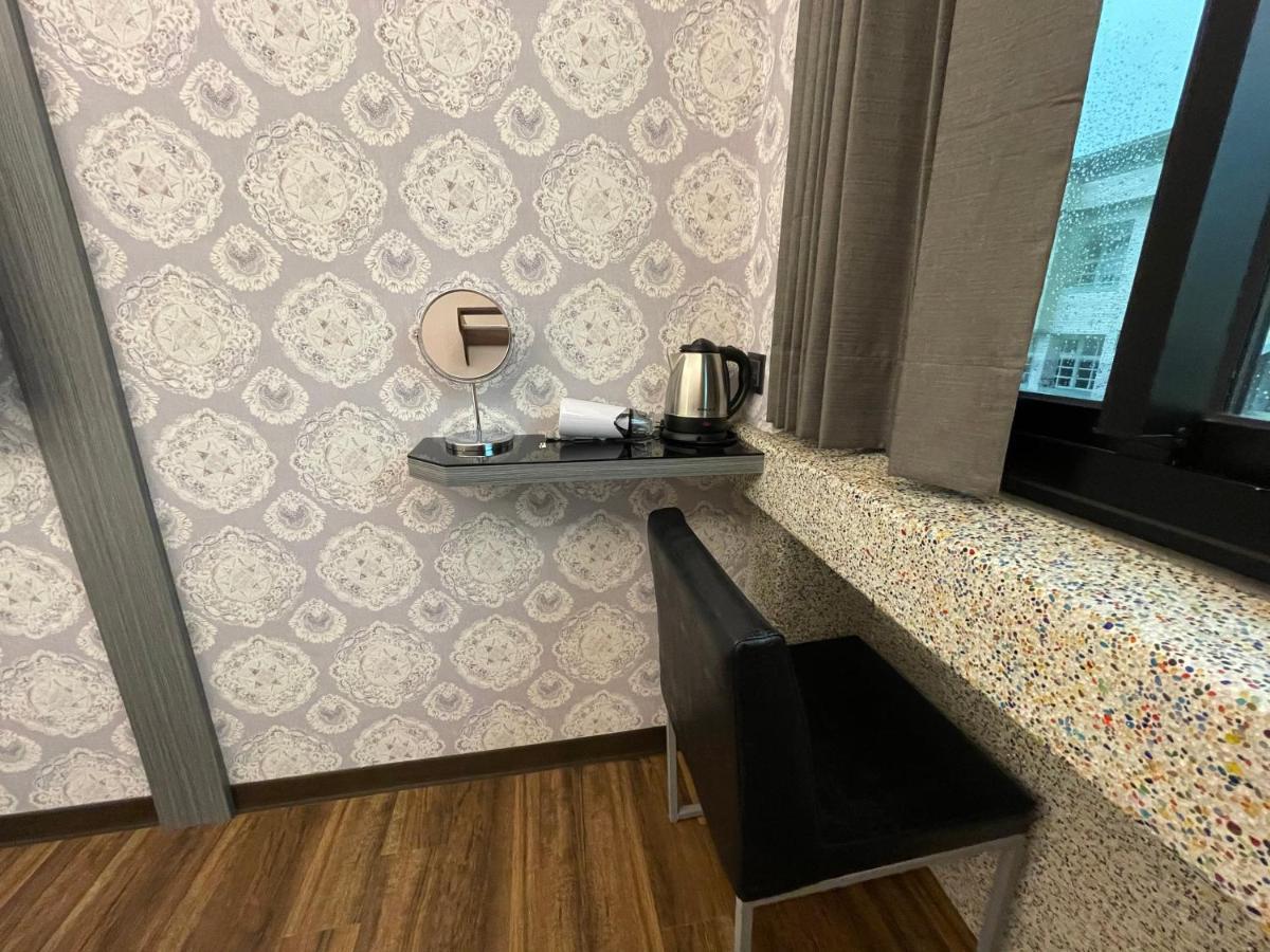 Weifeng Boutique Business Hotel - Zhanqian Branch Pingtung Экстерьер фото