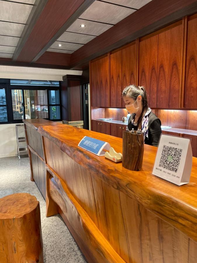 Weifeng Boutique Business Hotel - Zhanqian Branch Pingtung Экстерьер фото
